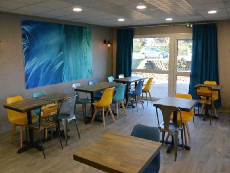 Kyriad Direct Tours Sud - Chambray Les Tours Exterior photo