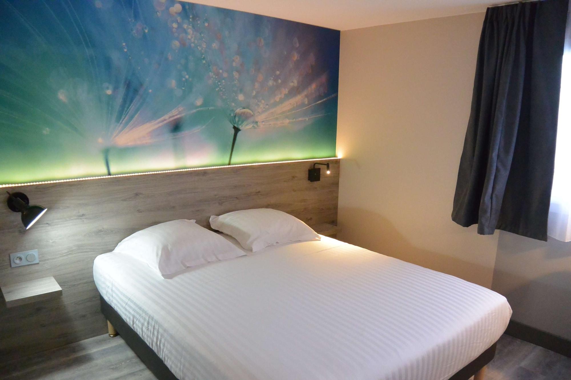 Kyriad Direct Tours Sud - Chambray Les Tours Exterior photo